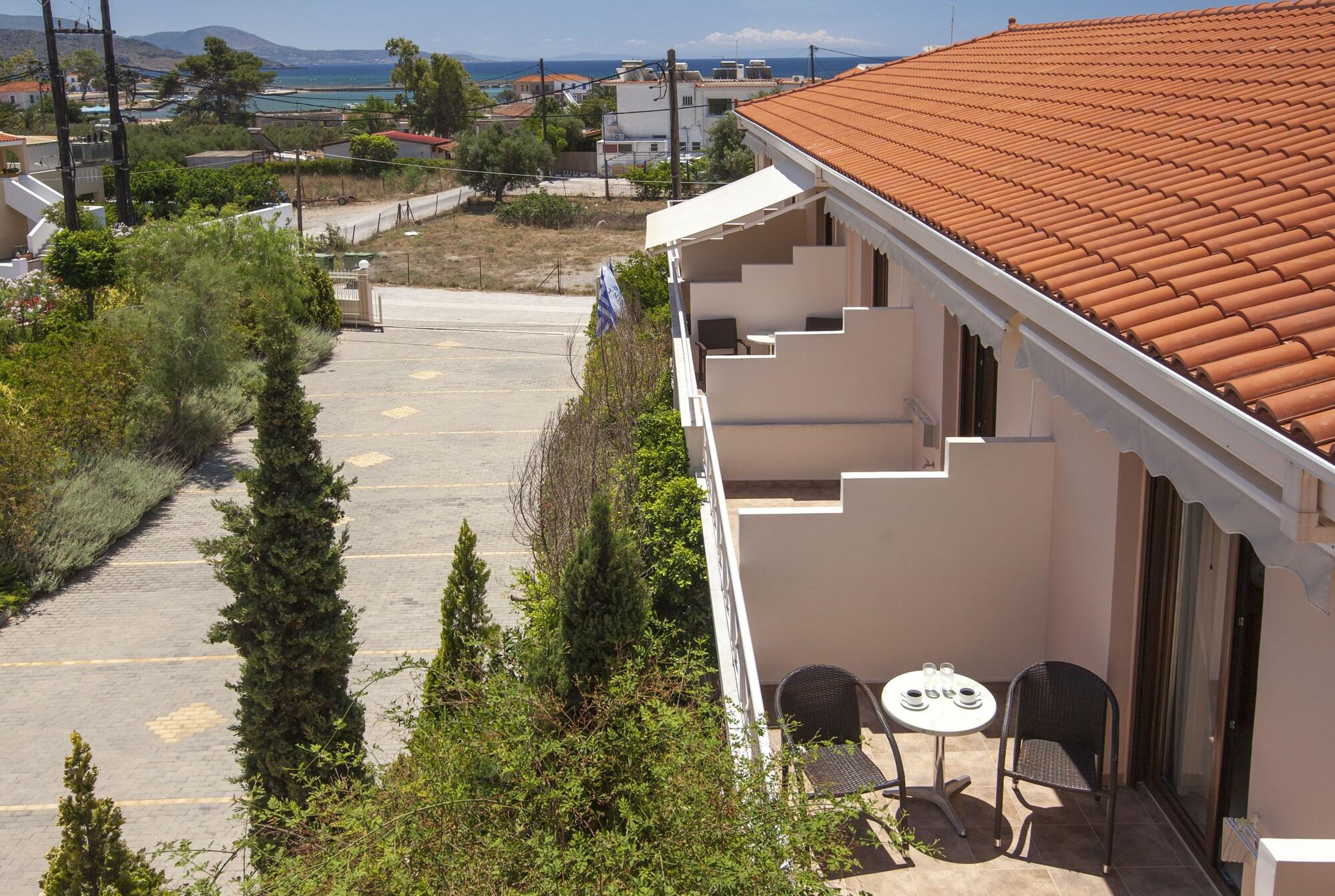 Kyniska Hotel Plitra Exterior photo