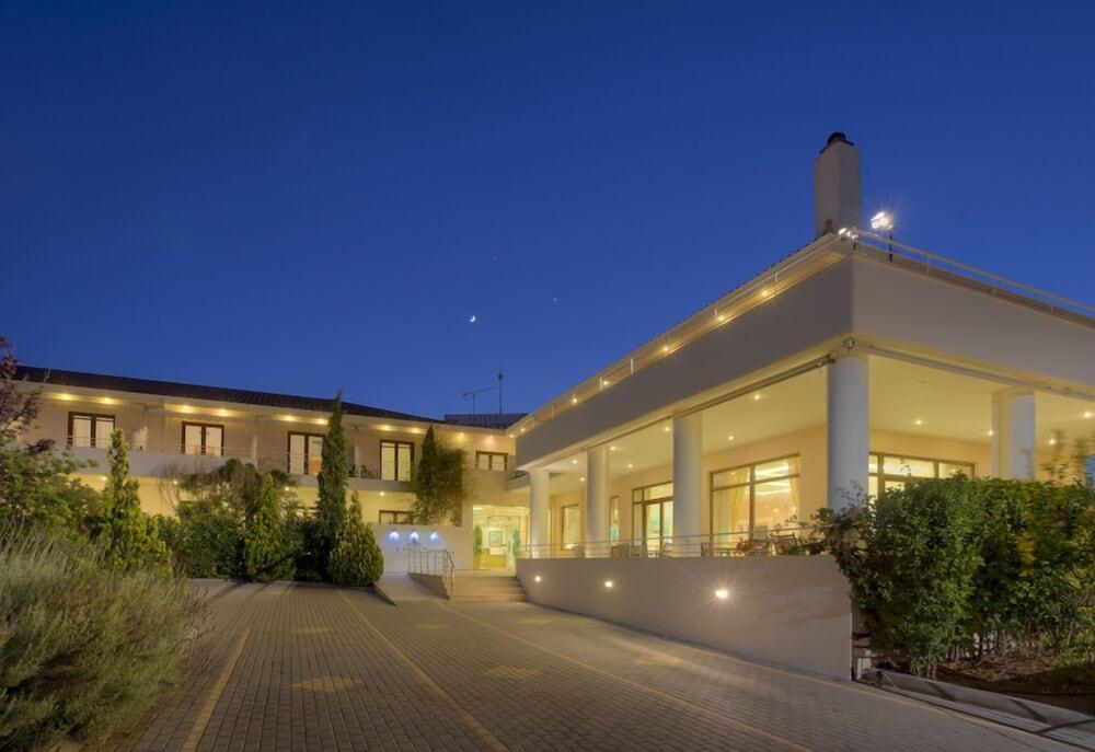 Kyniska Hotel Plitra Exterior photo
